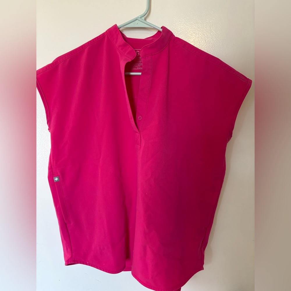 Figs Rafaela top Shocking Pink size xxs